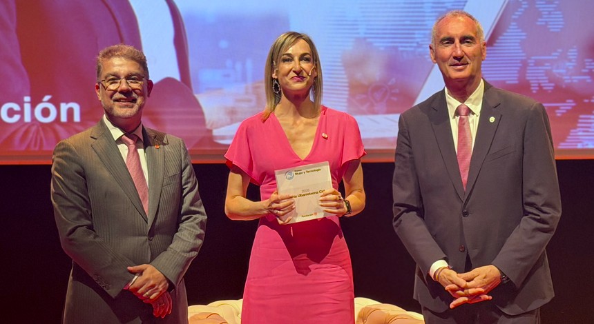 xi-premio-mujer-y-tecnologia