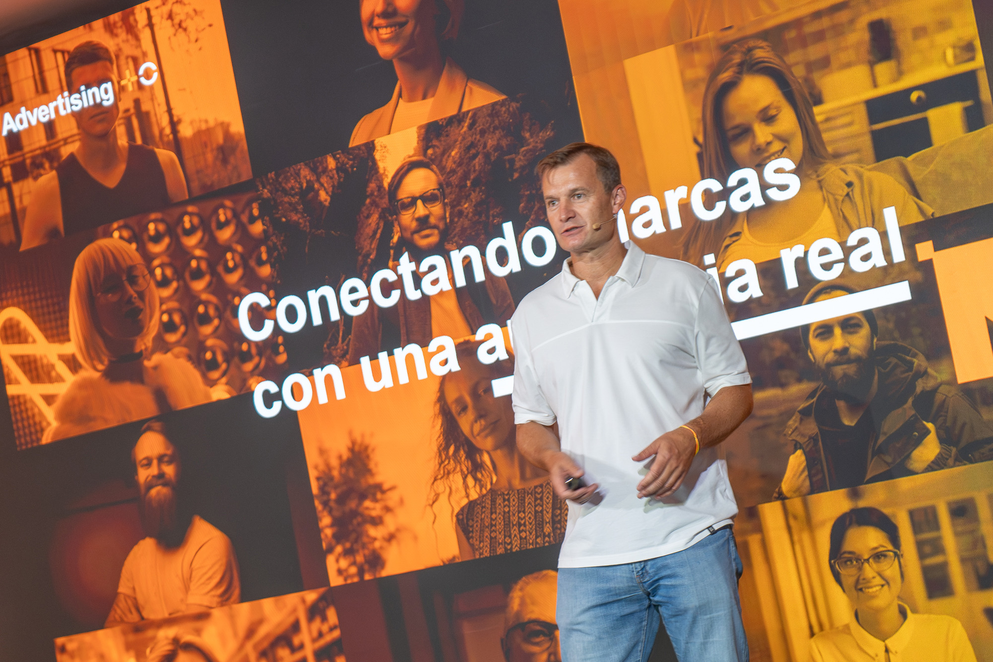 advertising_lanzamiento_25_sept-1