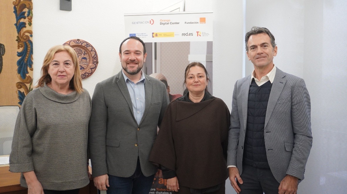 mayores-conectados-manises